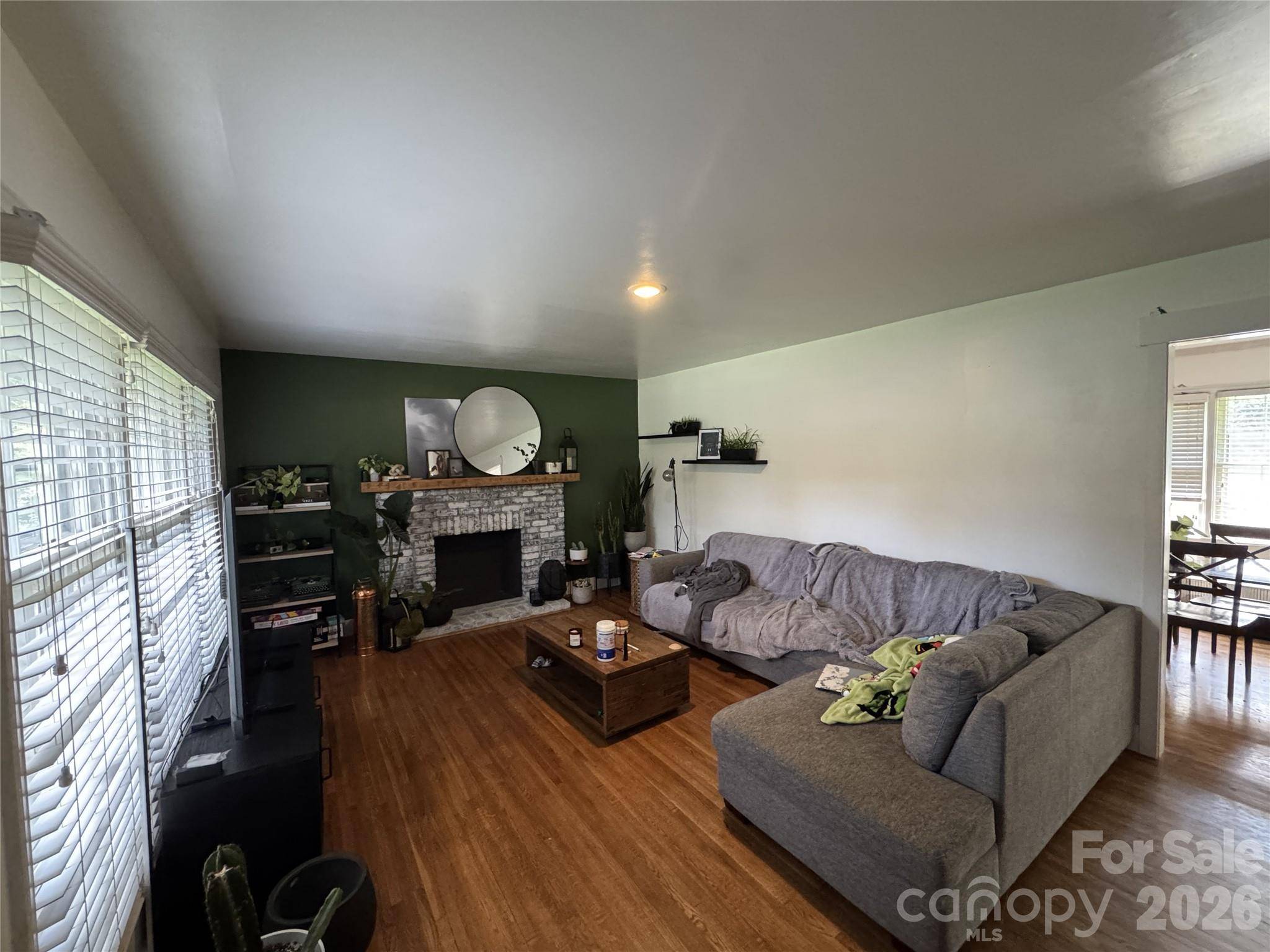 948 Heather LN, Charlotte, NC 28209