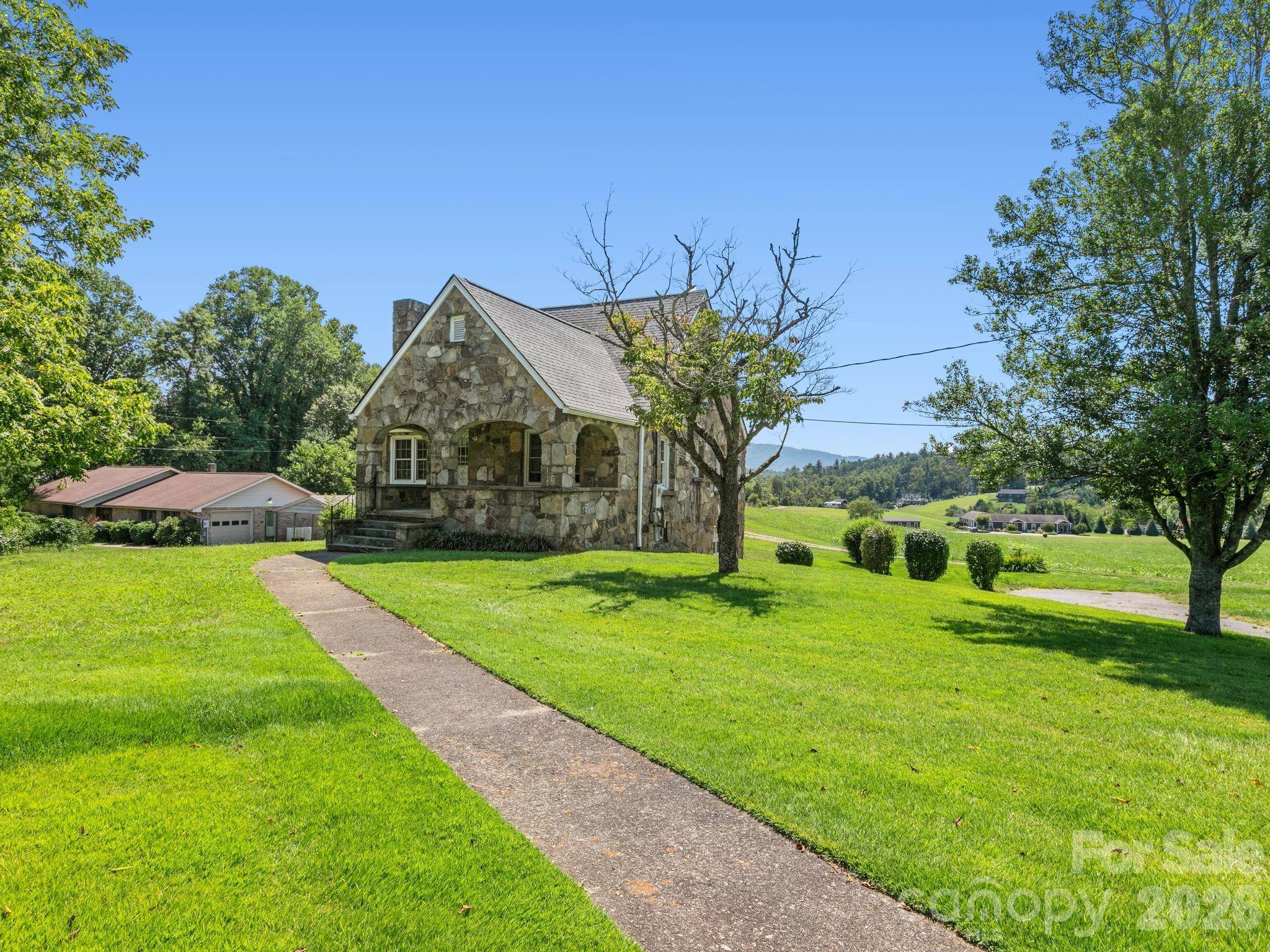 1279 Charlotte HWY, Fairview, NC 28730