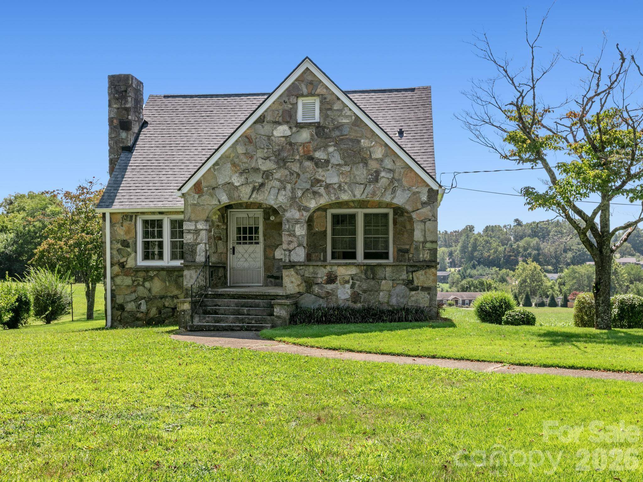 1279 Charlotte HWY, Fairview, NC 28730