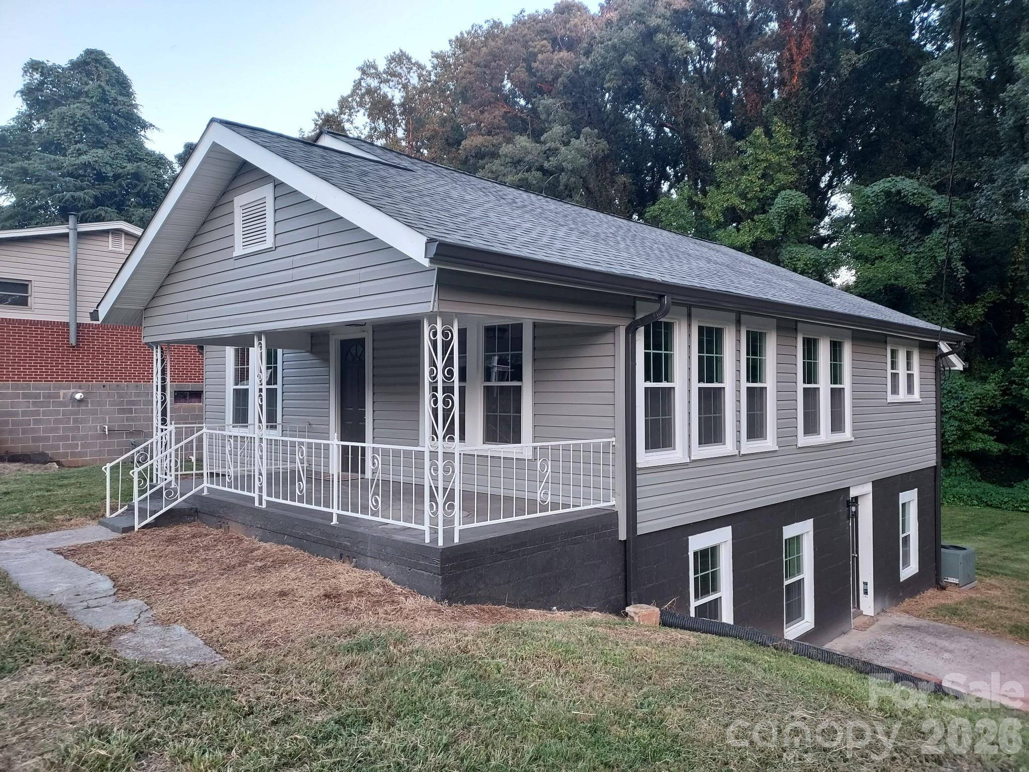 2115 Newton DR, Statesville, NC 28677