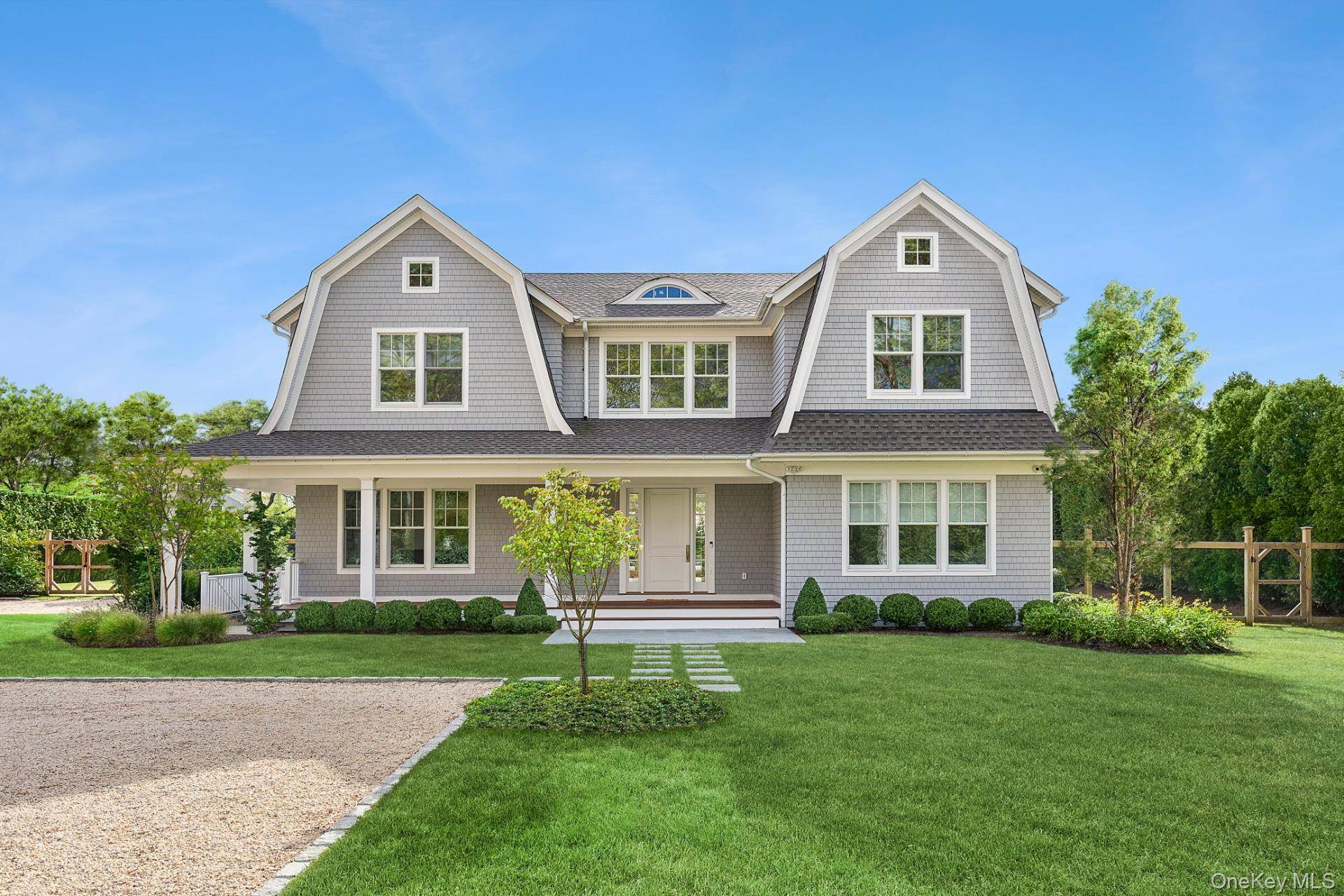 165 Oneck LN, Westhampton Beach, NY 11978