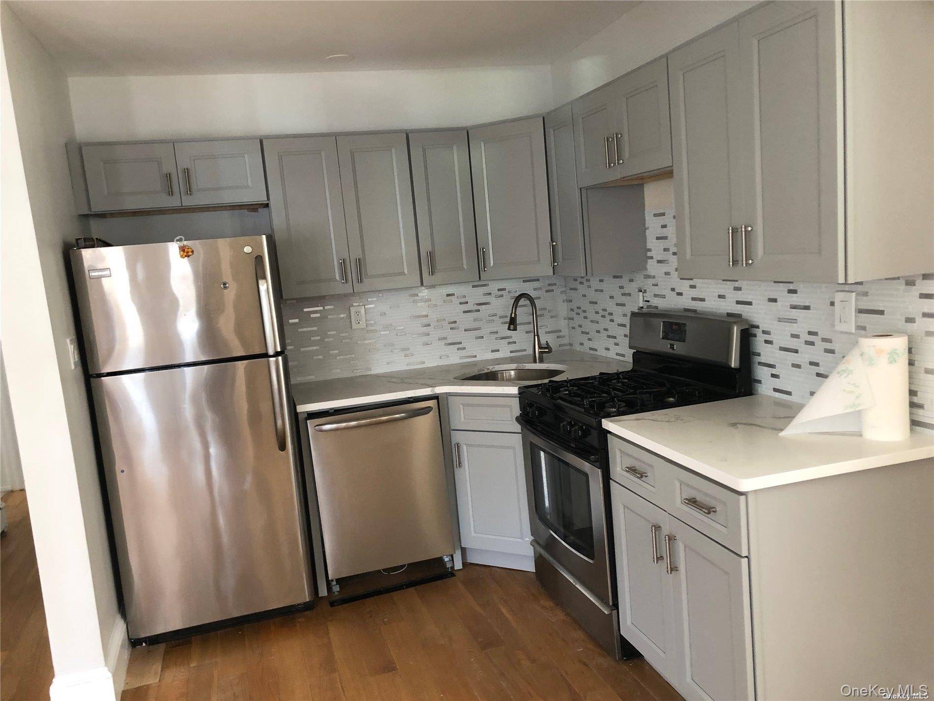 147 E Walnut ST #upper, Long Beach, NY 11561