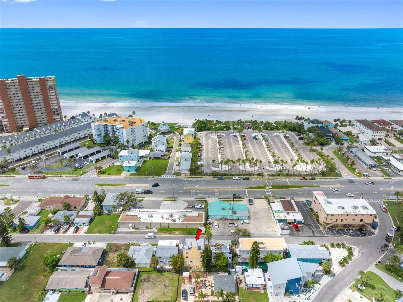 18105 1ST ST E, Redington Shores, FL 33708