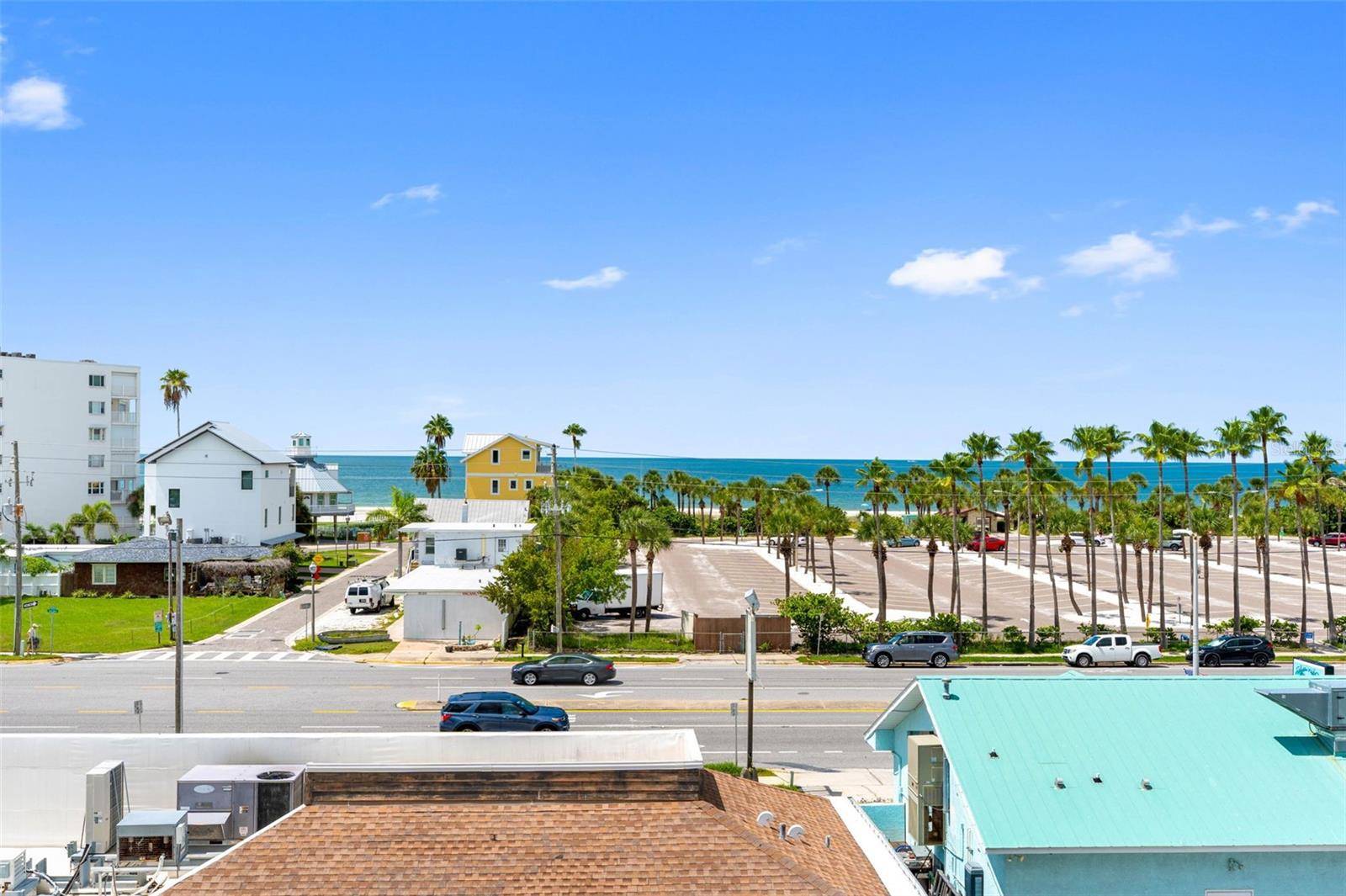 18105 1ST ST E, Redington Shores, FL 33708