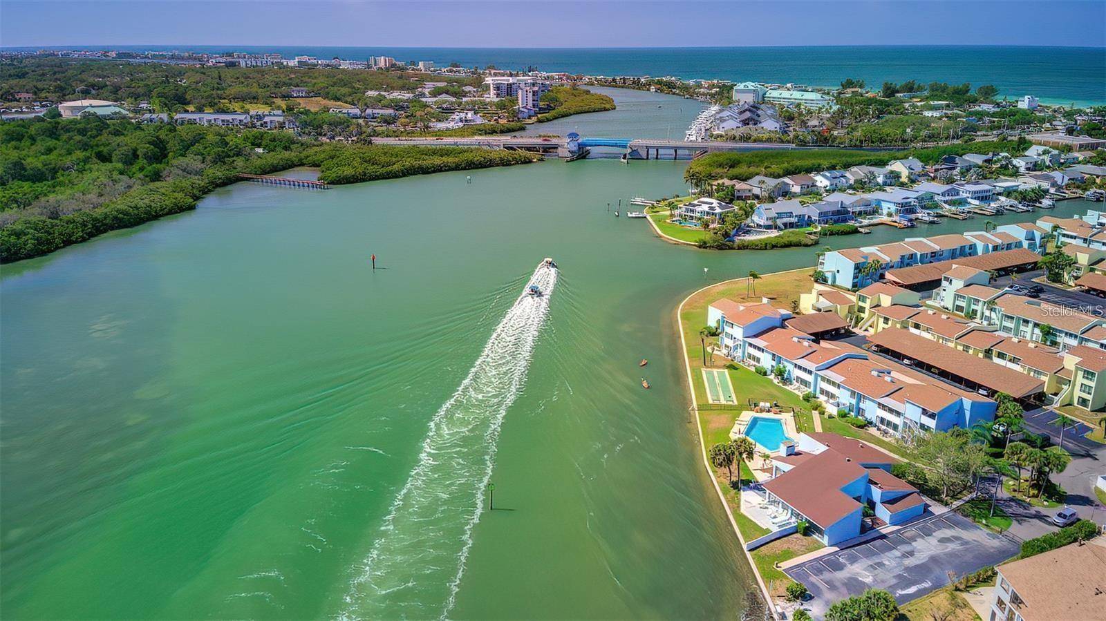 1 WINDRUSH BLVD #81, Indian Rocks Beach, FL 33785