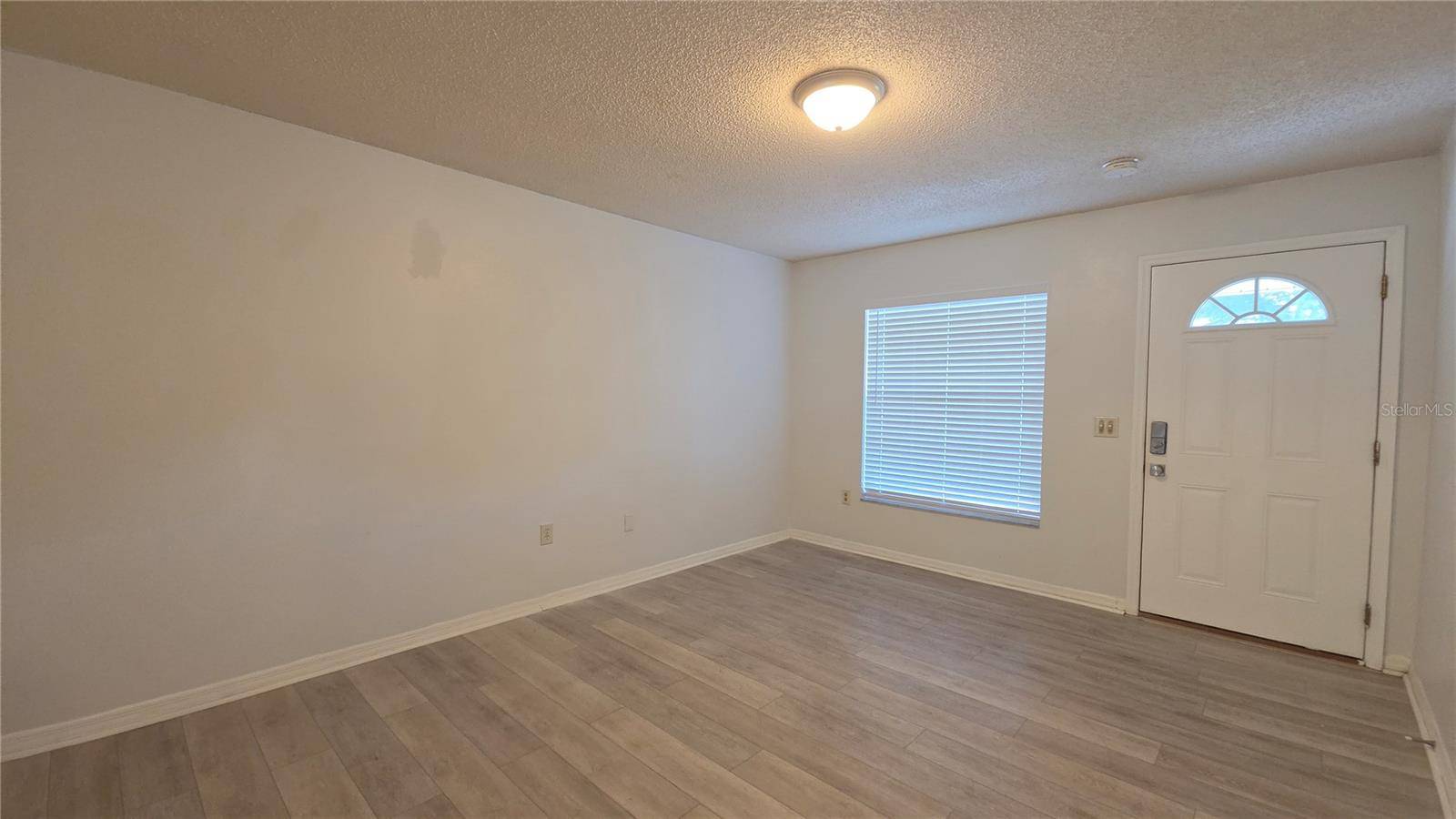 652 W MINNESOTA AVE, Deland, FL 32720