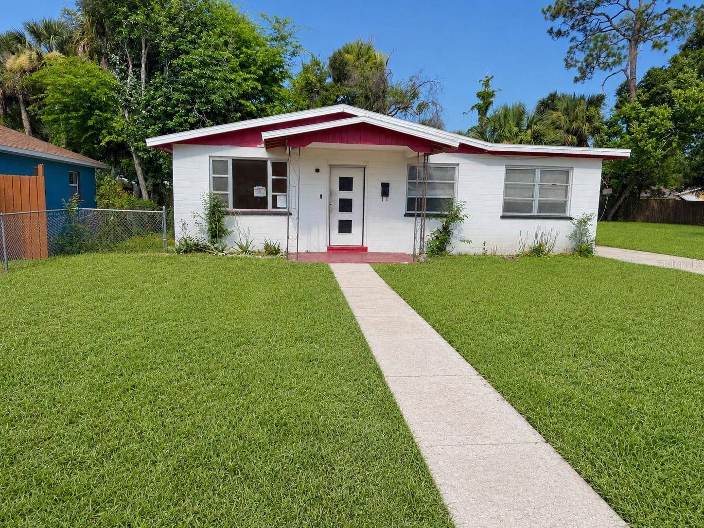 916 S DR MARTIN LUTHER KING JR BLVD, Daytona Beach, FL 32114