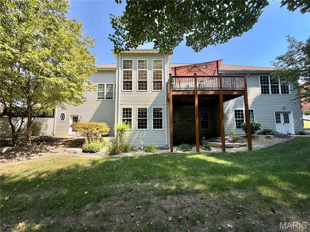 6 Timberwood DR, Maryville, IL 62062