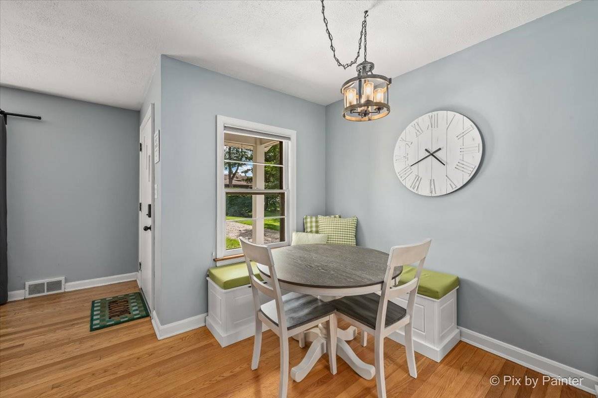 812 Hitchcock AVE, Lisle, IL 60532