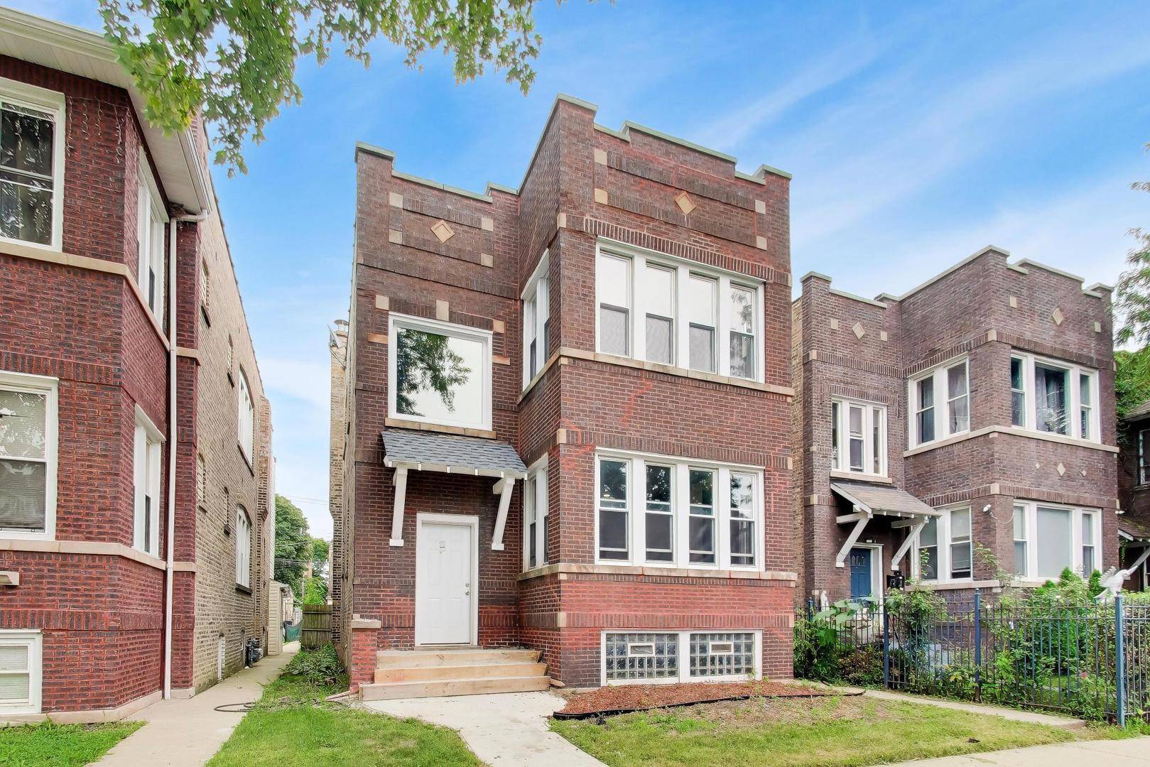 1051 N Massasoit AVE, Chicago, IL 60651