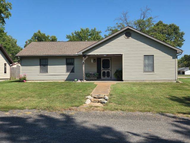 107 Janet AVE, Sparta, IL 62286