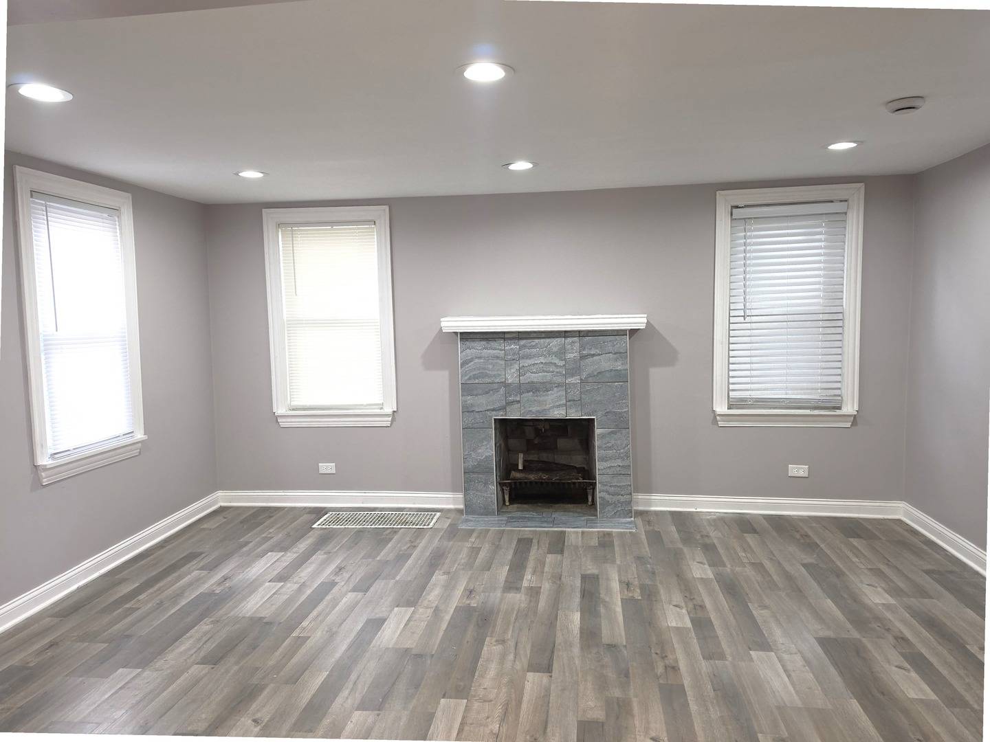 Address not disclosed, Dolton, IL 60419
