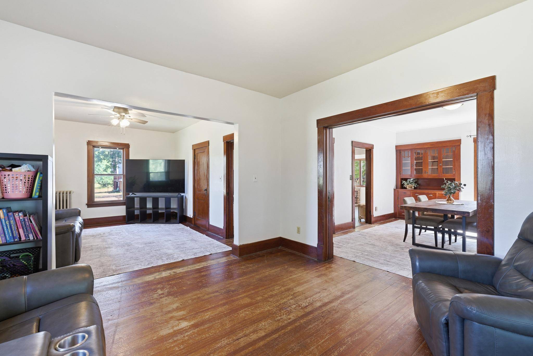 24951 Meridian CIR, Belle Plaine, MN 56011