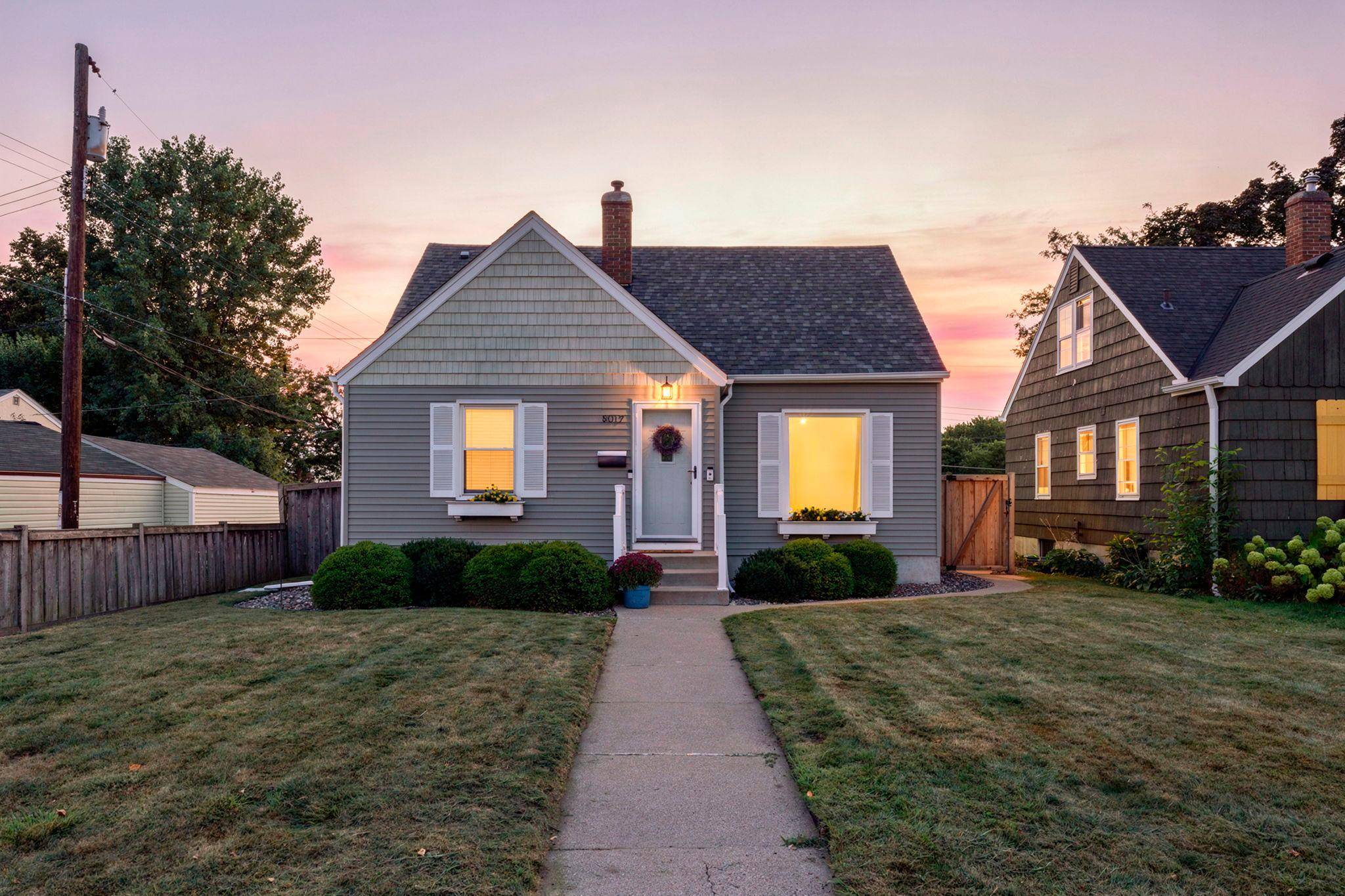 3017 Edgewood AVE S, Saint Louis Park, MN 55426