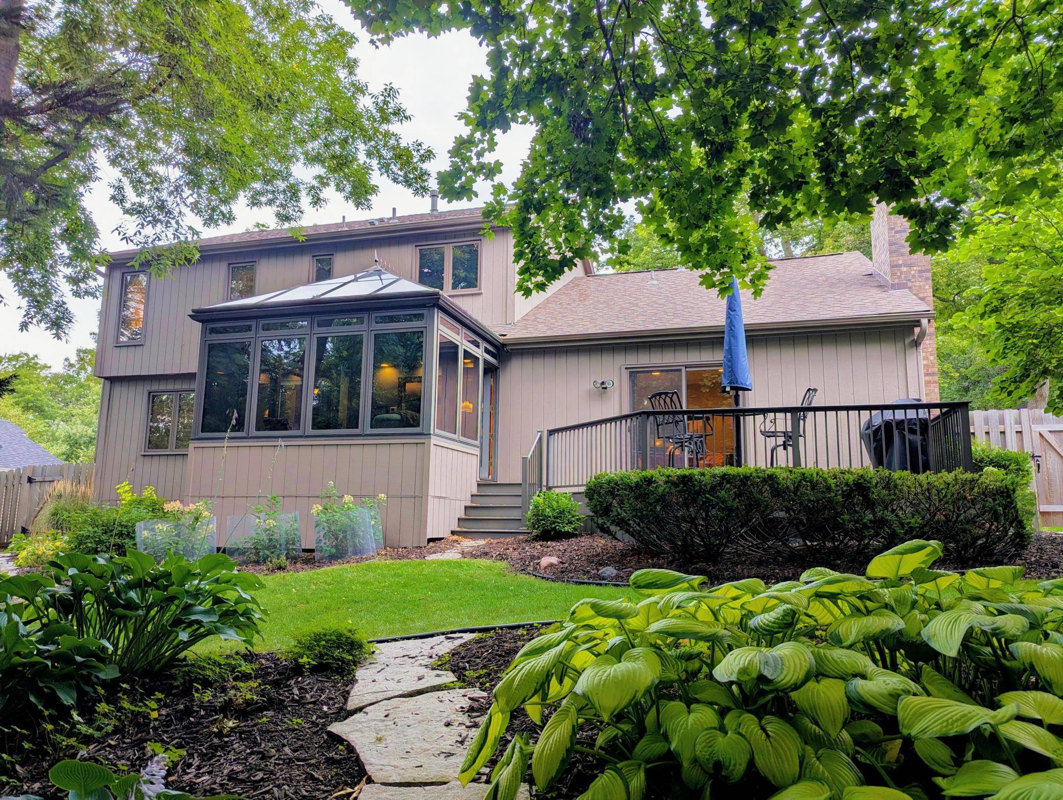 14985 Ironwood CT, Eden Prairie, MN 55346