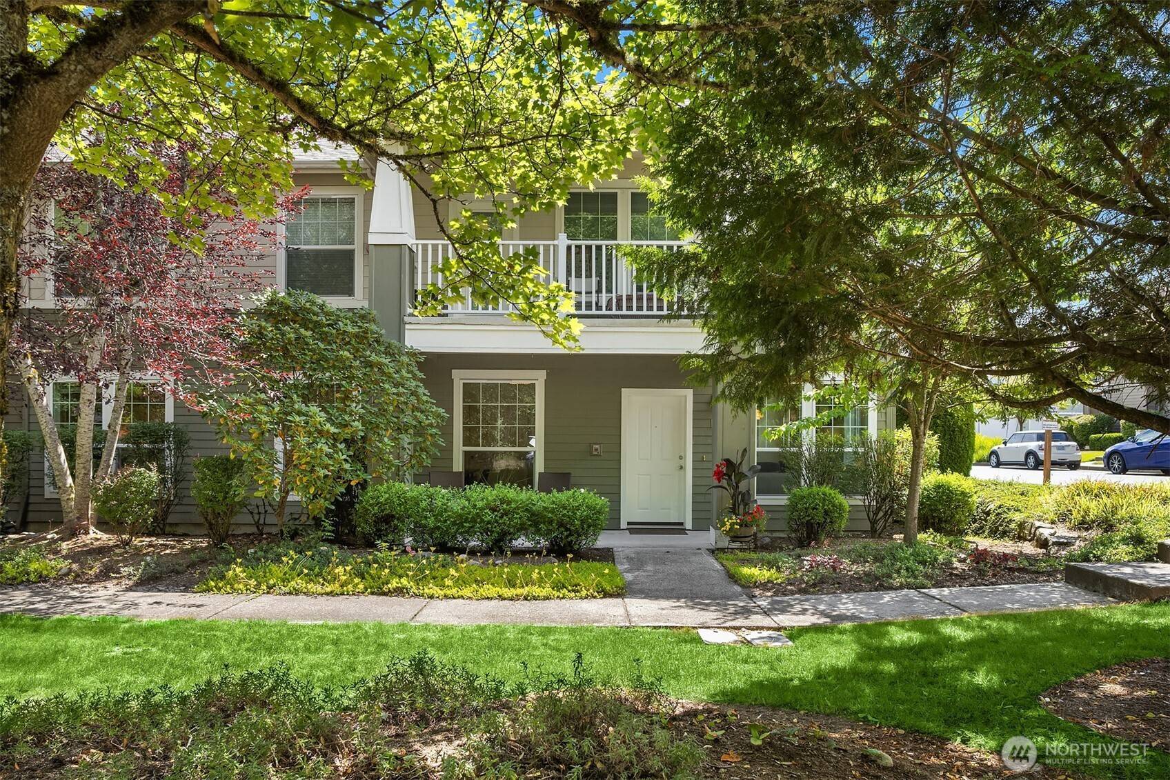 22675 NE Alder Crest DR #102, Redmond, WA 98053