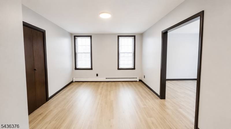 531 3Rd Ave #2, Elizabeth City, NJ 07202