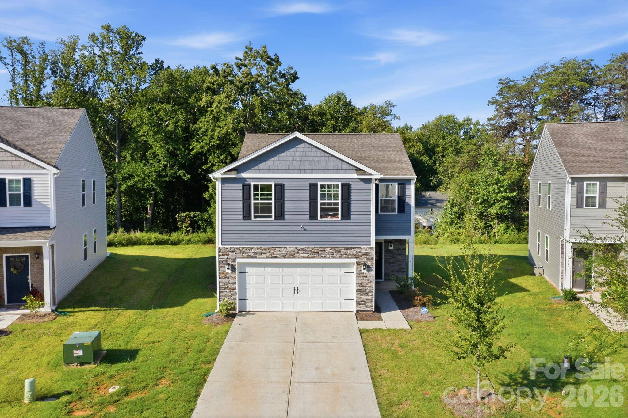 1314 37th Avenue LN NE, Hickory, NC 28601