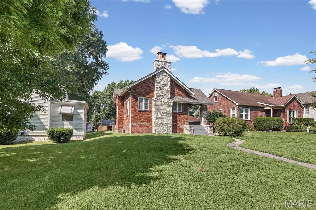 318 State ST, Belleville, IL 62220