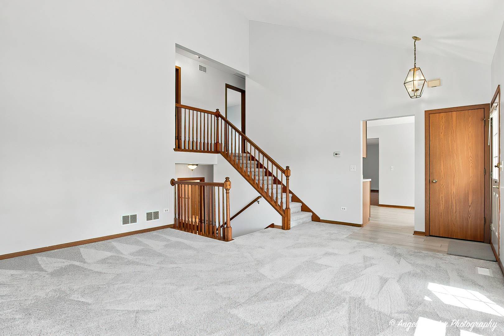 610 Cartwright TRL, Mchenry, IL 60050