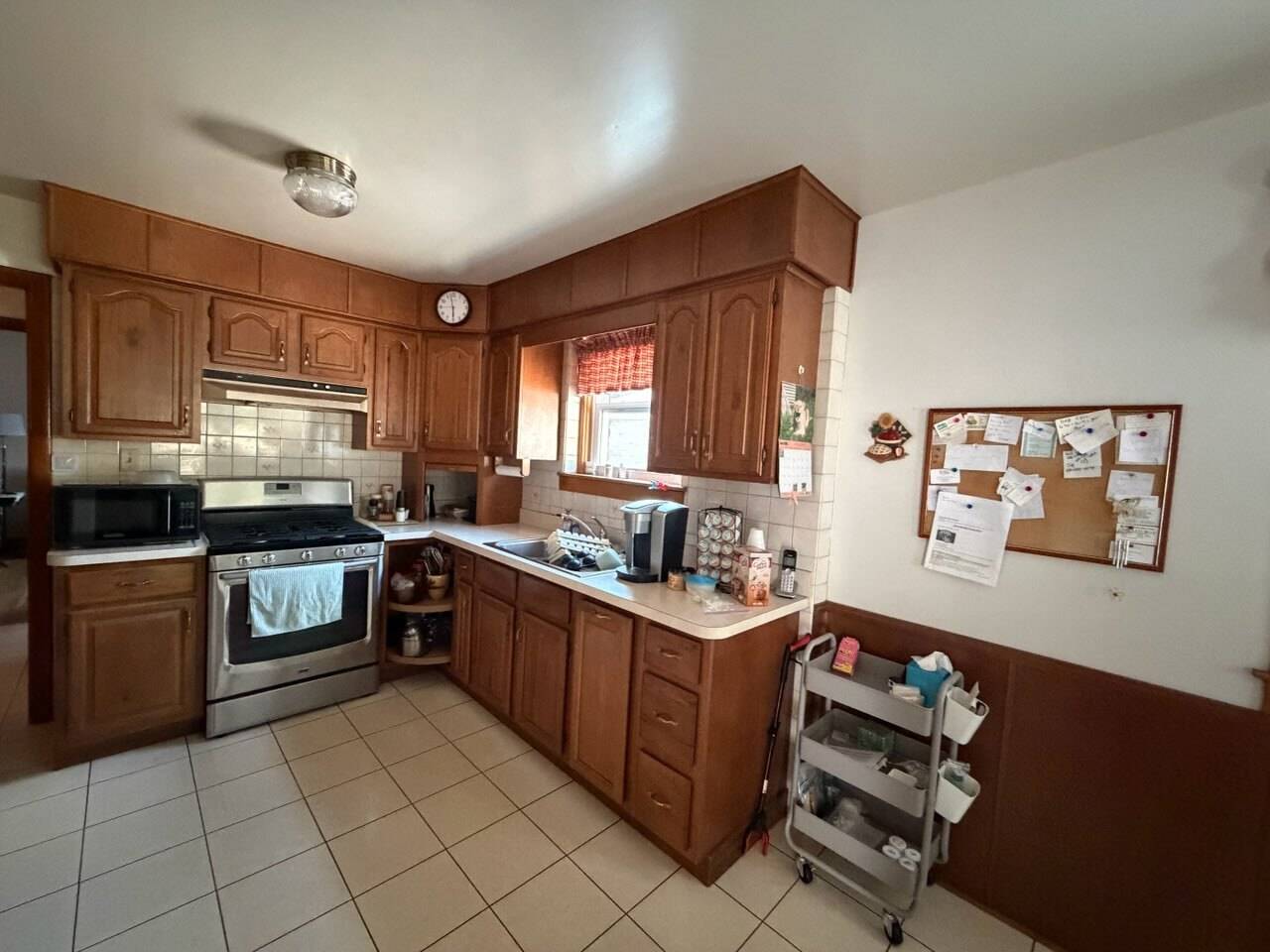 7917 S Tripp AVE, Chicago, IL 60652