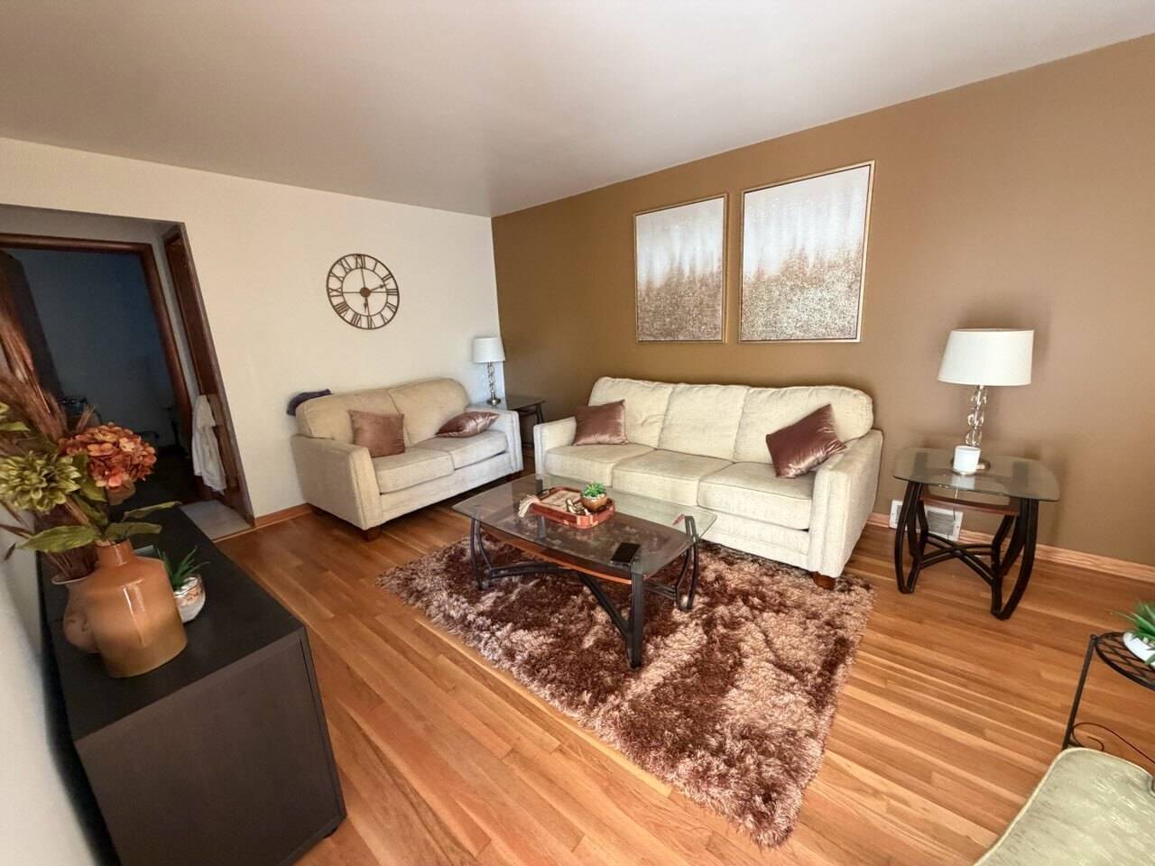 7917 S Tripp AVE, Chicago, IL 60652