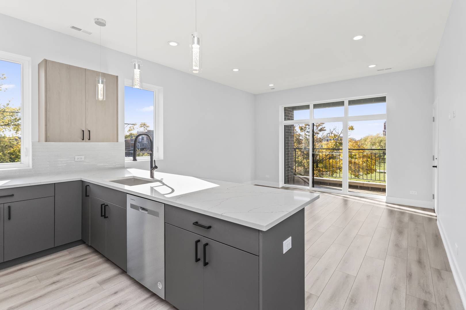 6343 S Drexel AVE #1S, Chicago, IL 60637