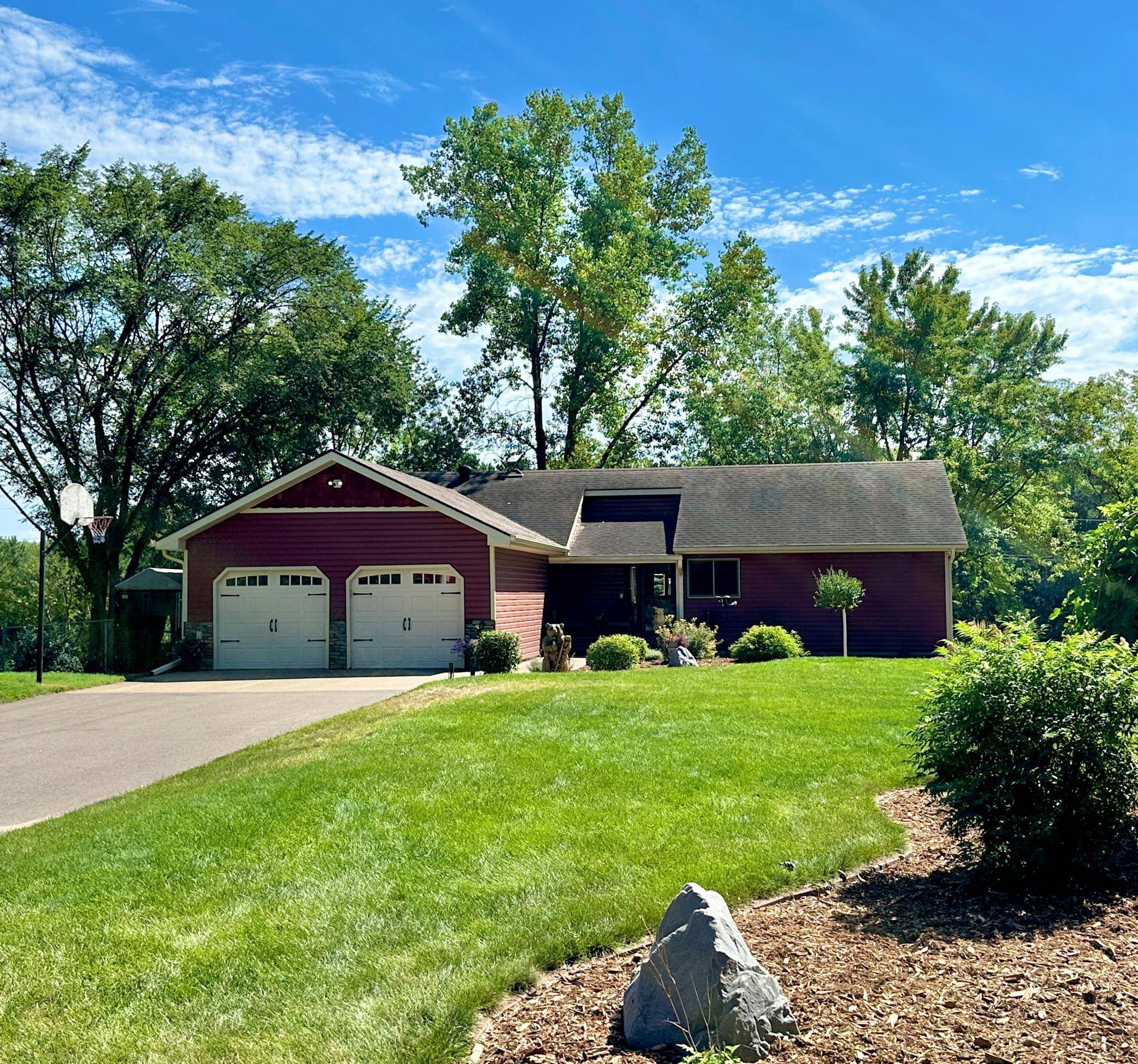 1209 52nd ST, Hudson, WI 54016