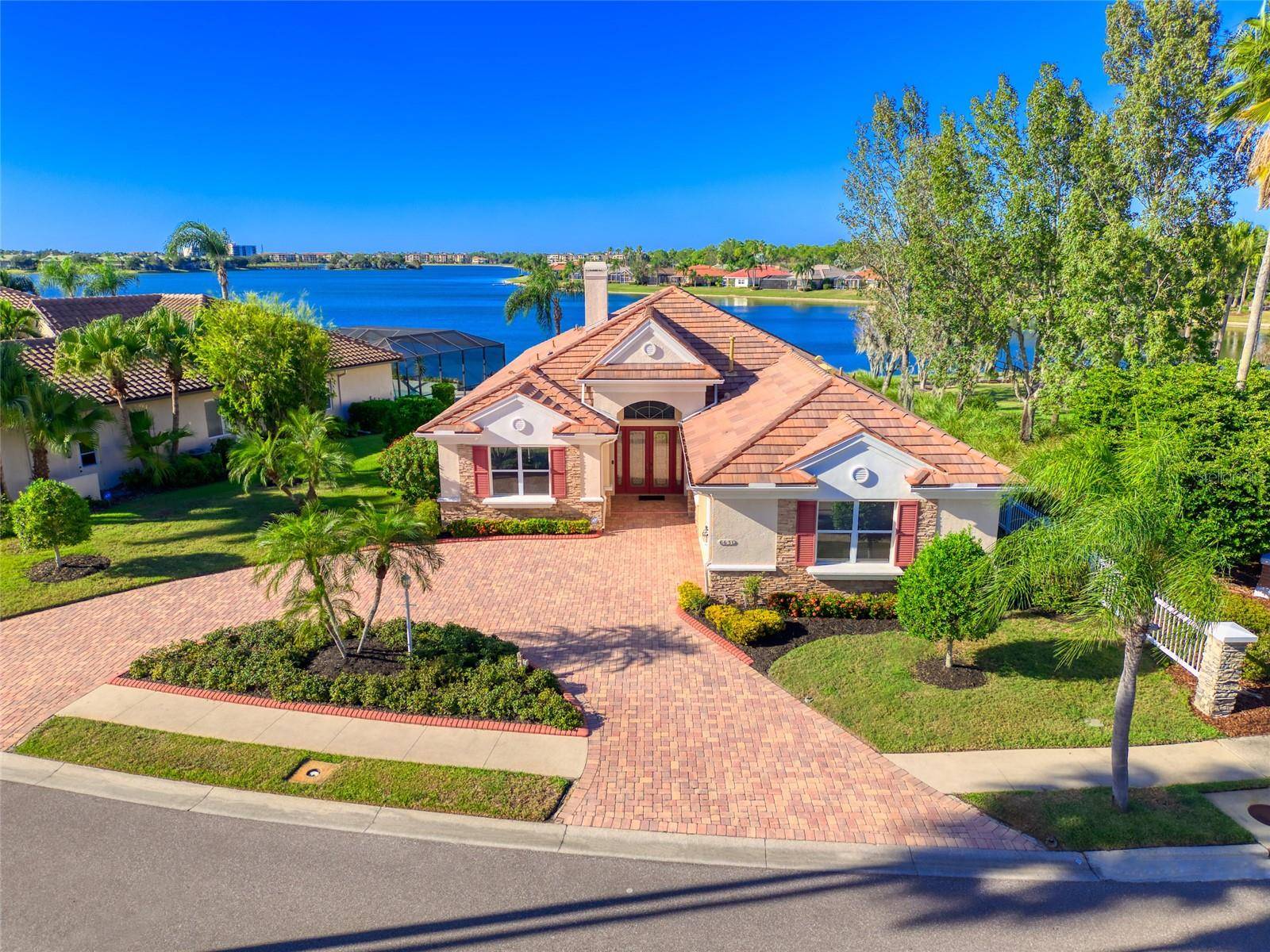 6631 WATERS EDGE WAY, Lakewood Ranch, FL 34202