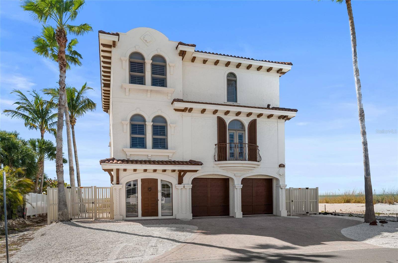 12106 GULF DR, Anna Maria, FL 34216