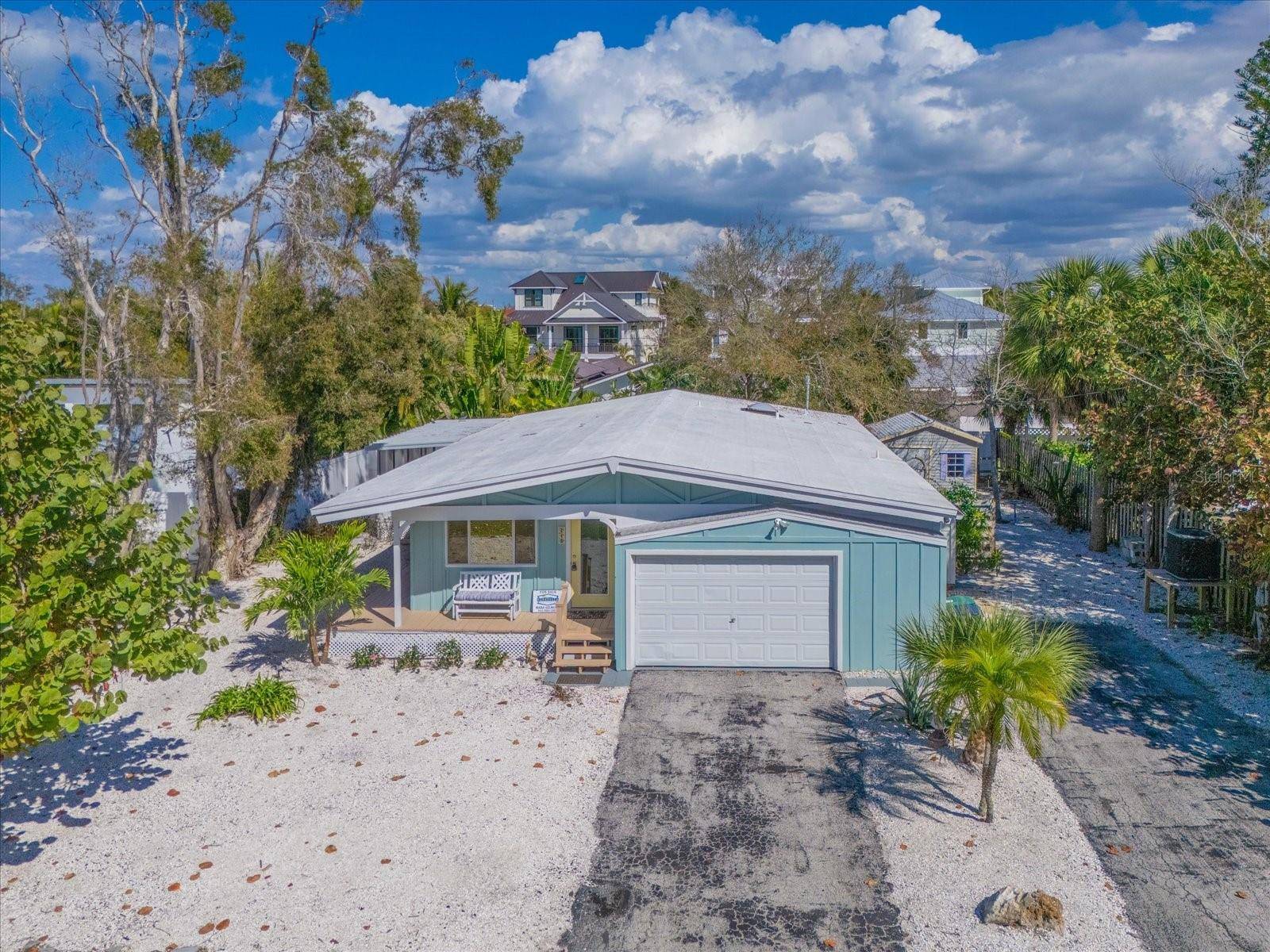 216 GLADIOLUS ST, Anna Maria, FL 34216