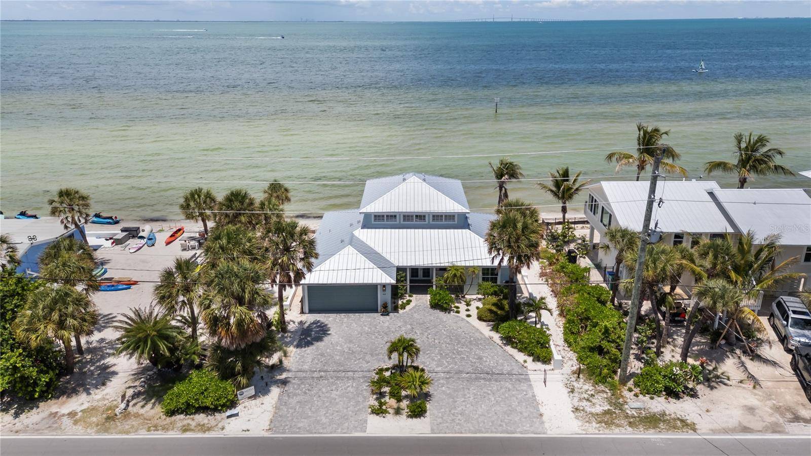 402 S BAY BLVD, Anna Maria, FL 34216