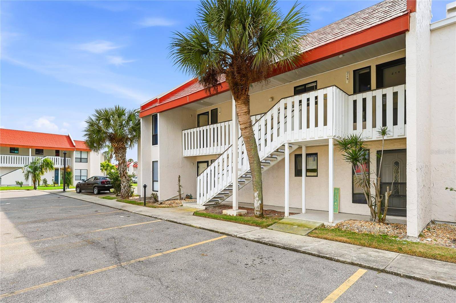 1801 GULF DR N #215, Bradenton Beach, FL 34217