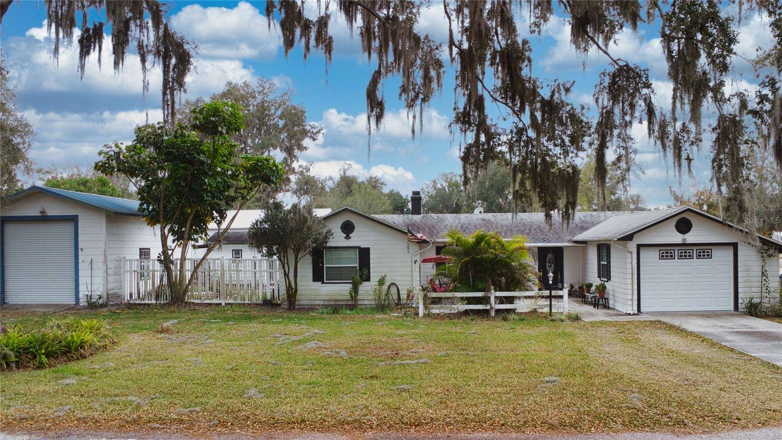 400 WILSON ST NE, Fort Meade, FL 33841