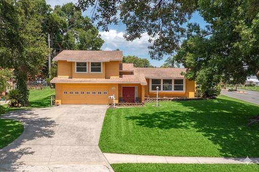 1202 LAKE ARIANA BLVD, Auburndale, FL 33823