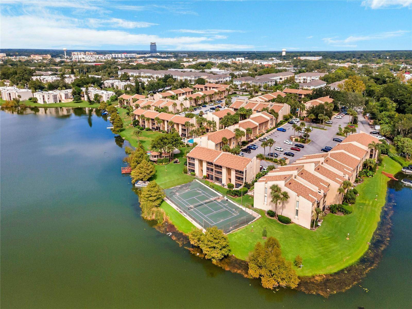 626 ORANGE DR #243, Altamonte Springs, FL 32701
