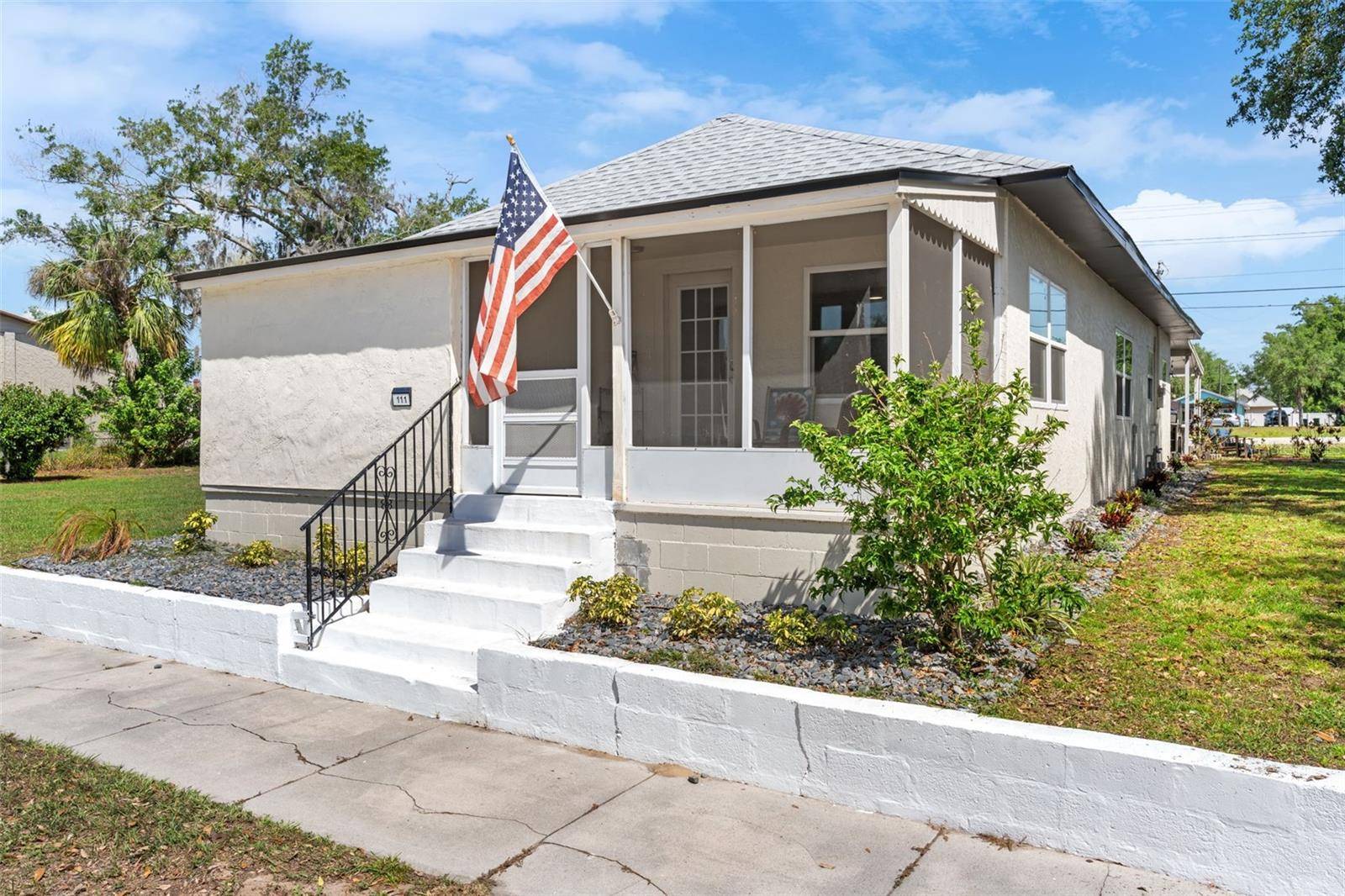 111 SHEPARD AVE, Dundee, FL 33838