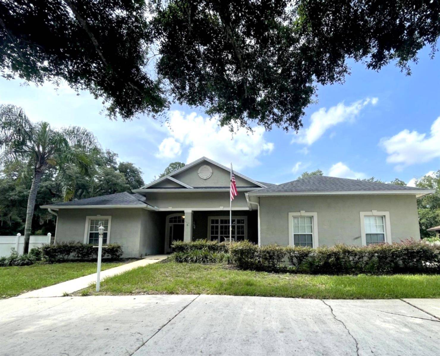 2204 ORCHARD DR, Apopka, FL 32712