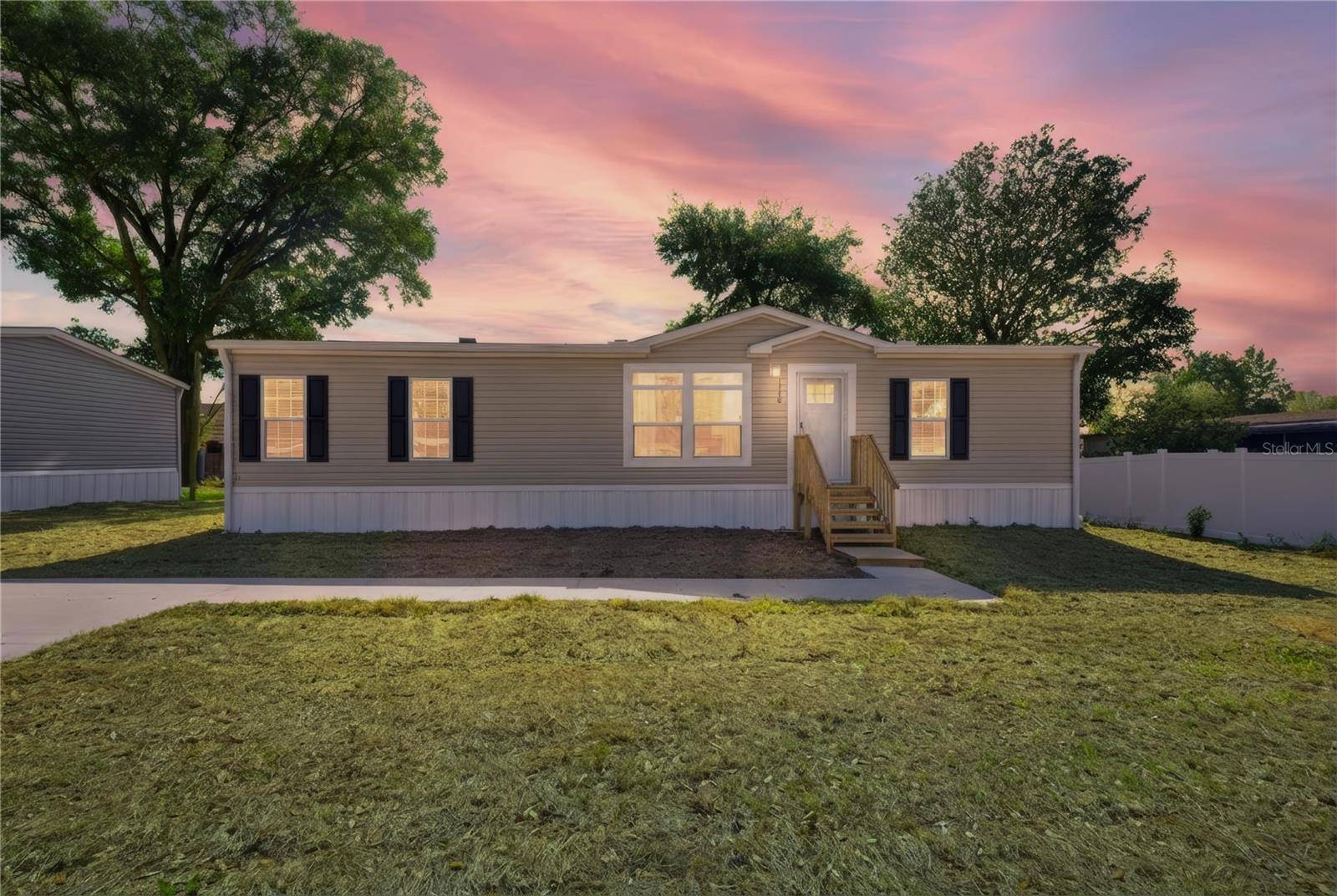 1550 NE 162ND ST, Citra, FL 32113