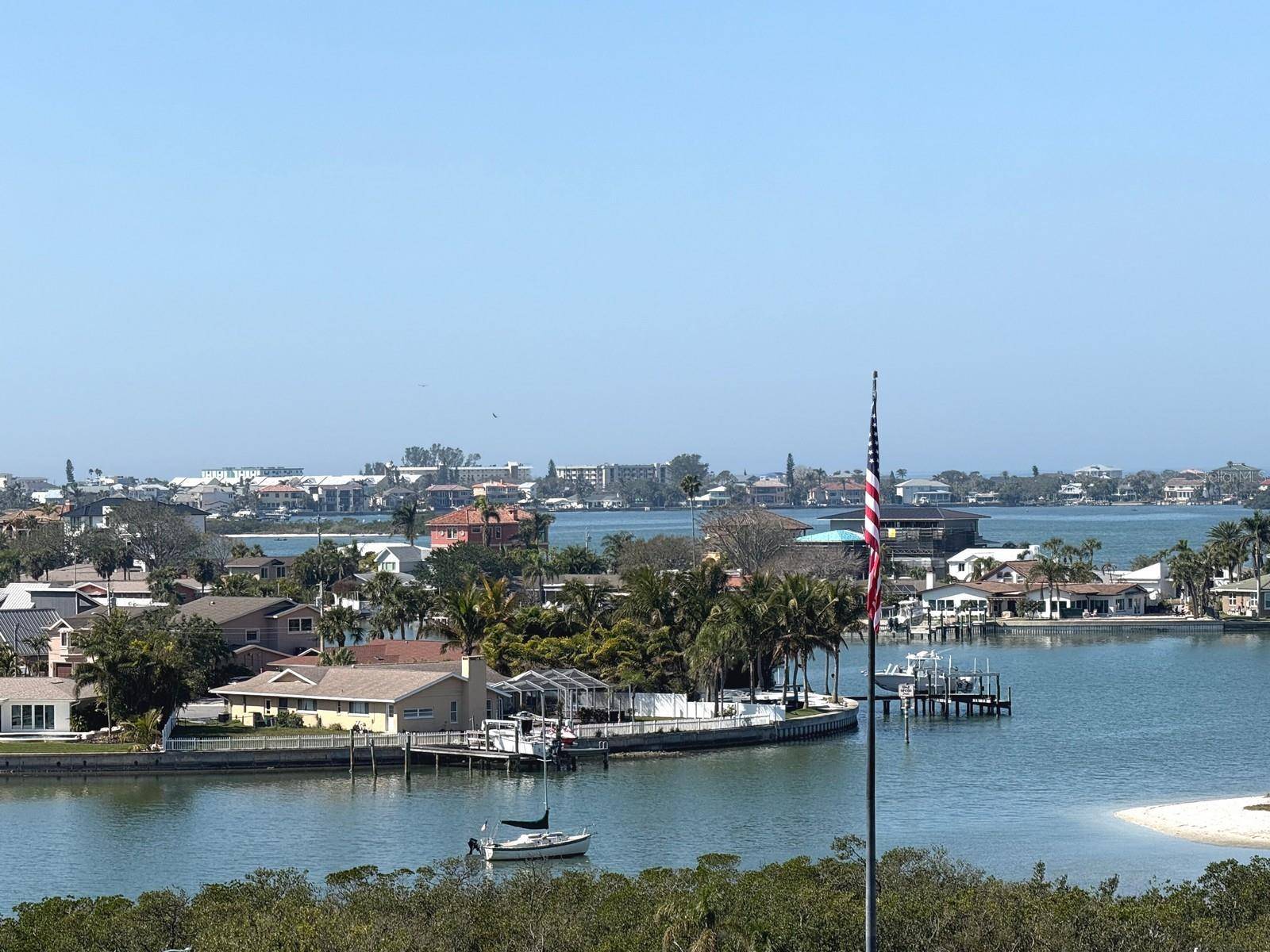 100 BLUFF VIEW DR #411A, Belleair Bluffs, FL 33770
