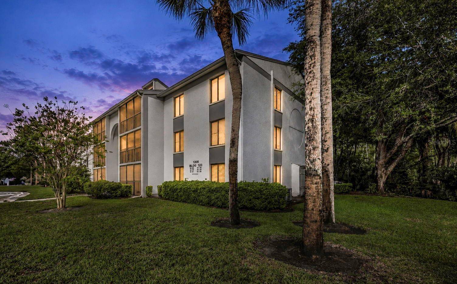 1308 PINE RIDGE CIR E #H1, Tarpon Springs, FL 34688