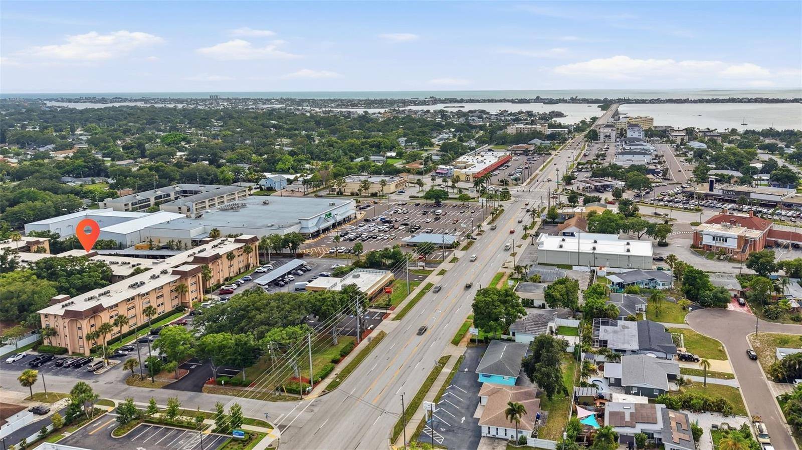 2525 W BAY DR #C43, Belleair Bluffs, FL 33770