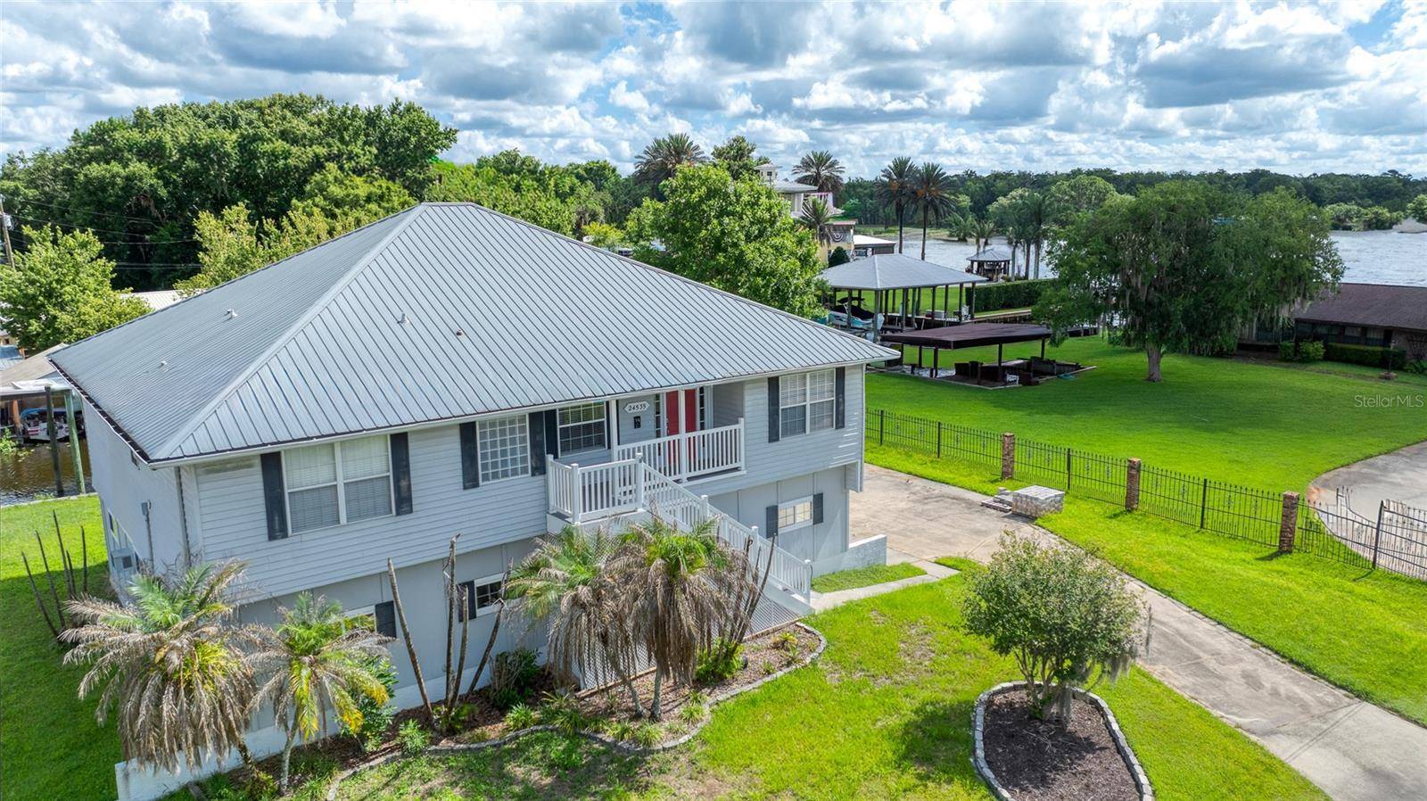 24535 BONNET RD, Astor, FL 32102