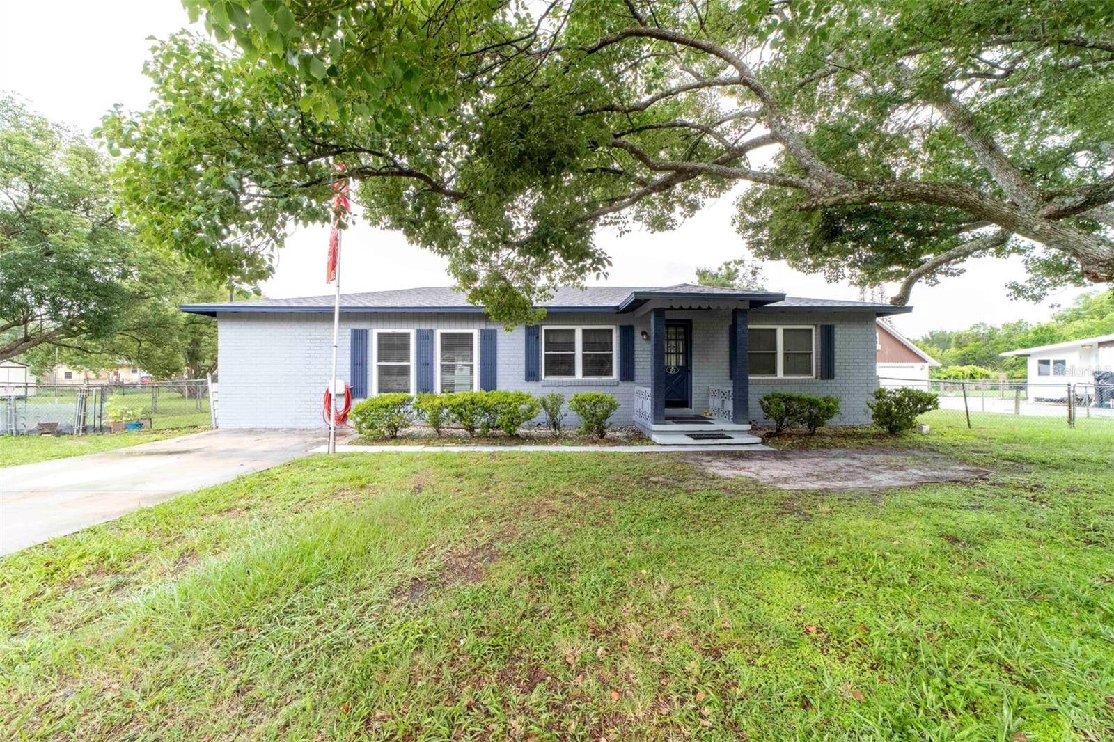 27 VOLUSIA DR, Debary, FL 32713