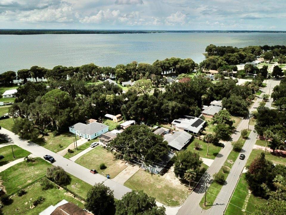 1201 ORANGE AVE, Tavares, FL 32778
