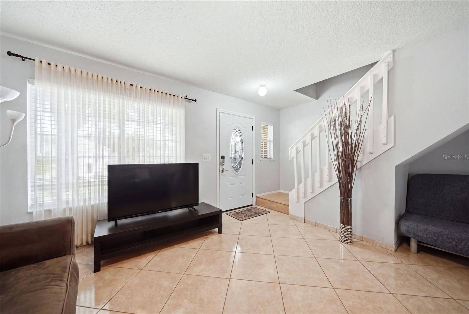 2448 PARSONS POND CIR, Kissimmee, FL 34743