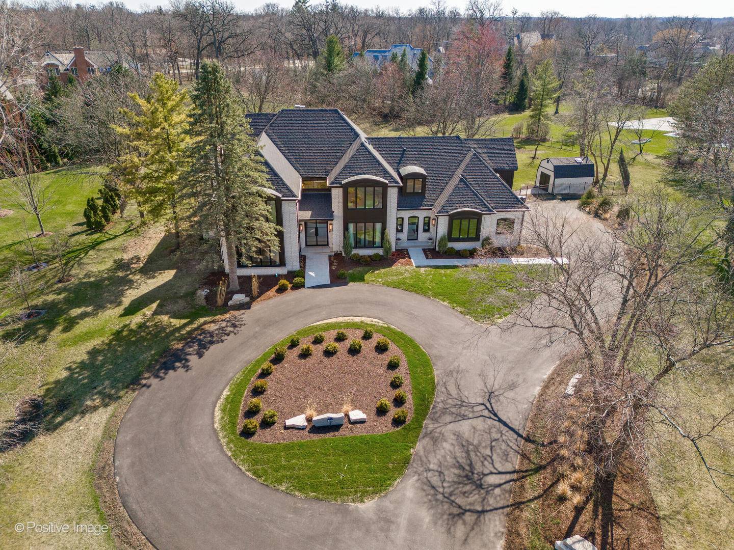 450 Hunter LN, Lake Forest, IL 60045