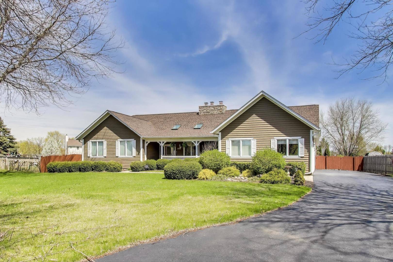 2502 S Hidden TRL, Spring Grove, IL 60081