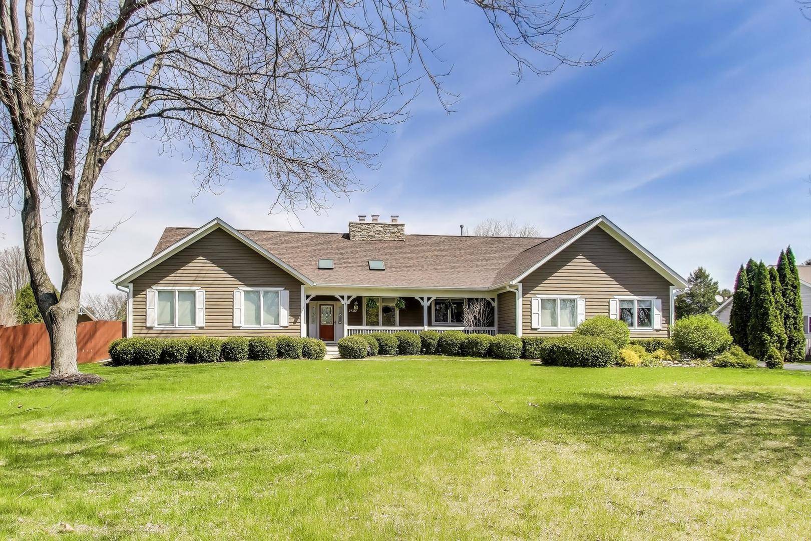 2502 S Hidden TRL, Spring Grove, IL 60081
