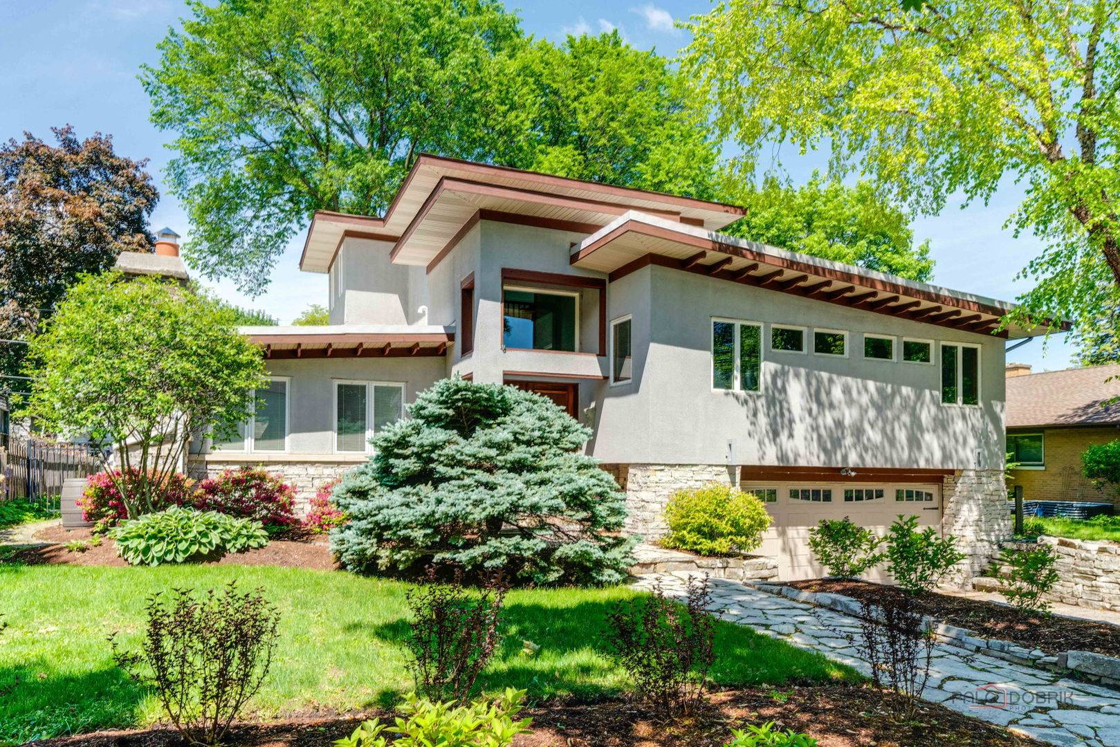 423 Ames ST, Libertyville, IL 60048